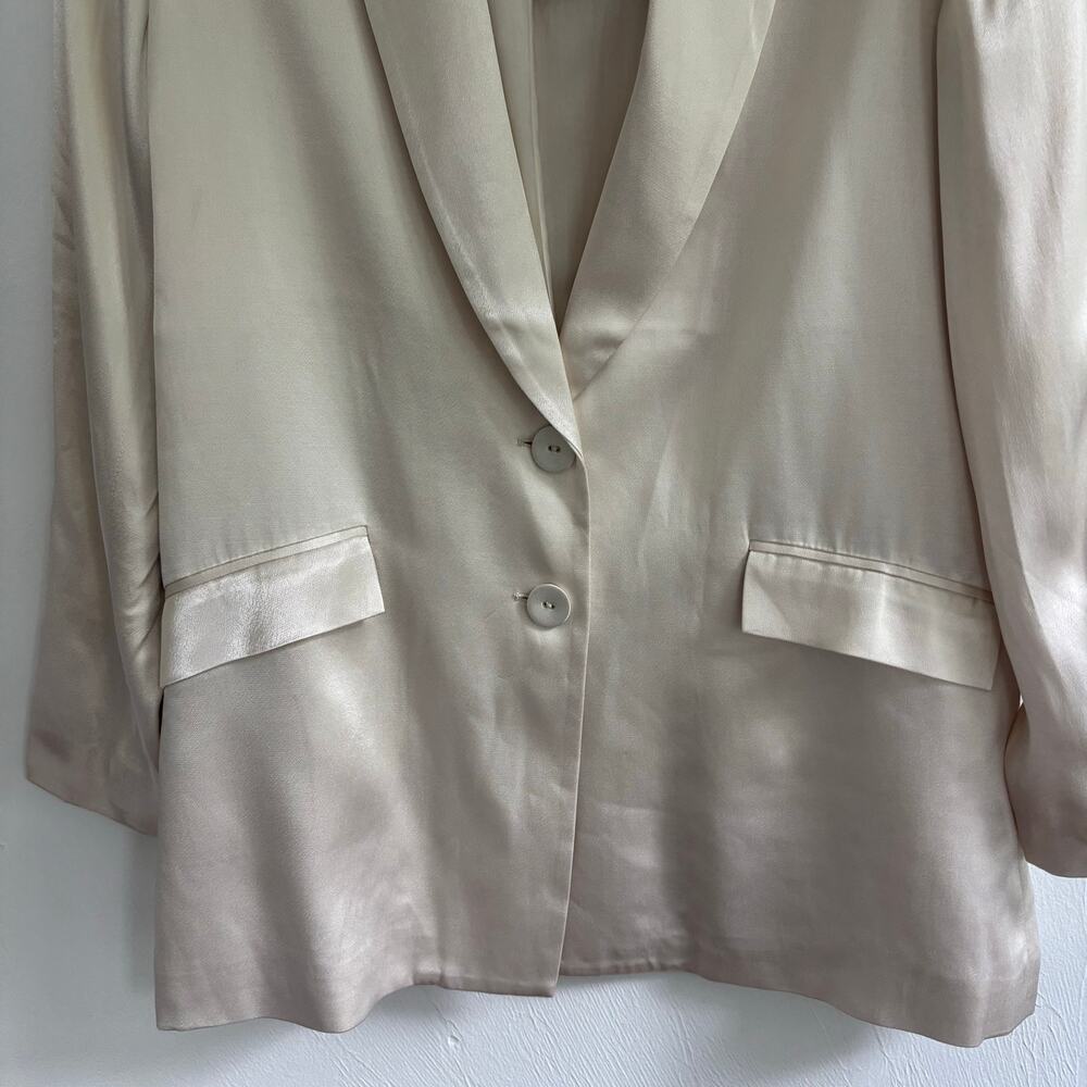 NWT DISSH Women’s Simone Pearl Satin Blazer & Pants Size 4/6 Ivory Suit Set - Picture 5 of 16